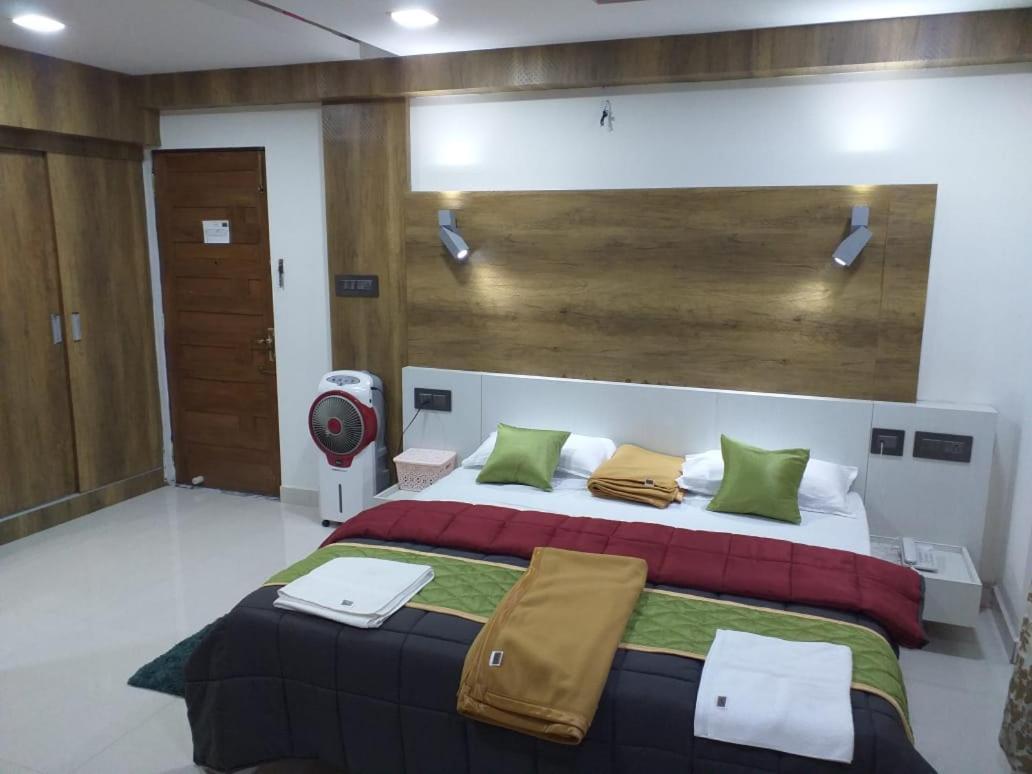 GRAND Meridian Vinnamangalam Bagian luar foto