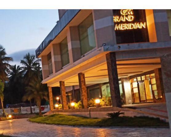 GRAND Meridian Vinnamangalam Bagian luar foto