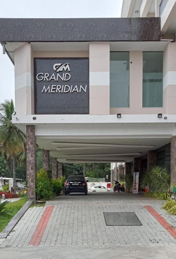GRAND Meridian Vinnamangalam Bagian luar foto